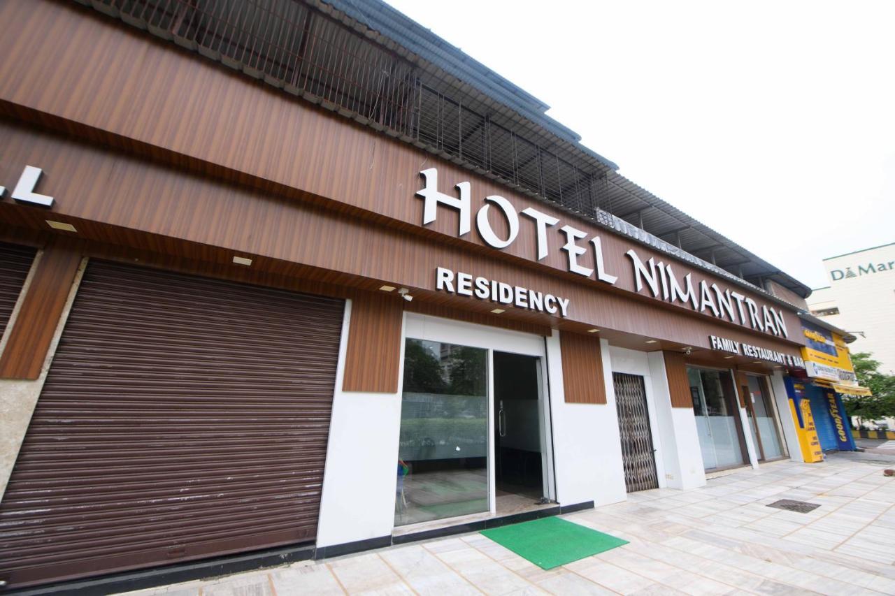 Nimantran Hotell Navi Mumbai Exteriör bild
